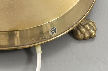 GOLVLAMPA, omkring 1900-talets mitt.