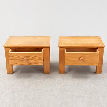 Erik Höglund, sängbord, ett par, Boda, 1900-talets andra hälft.