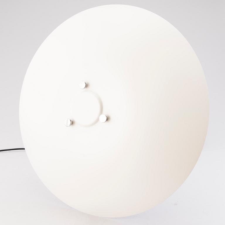 POUL HENNINGSEN, A late 20th century 'PH-4/3' table lamp for Louis Poulsen, Denmark.