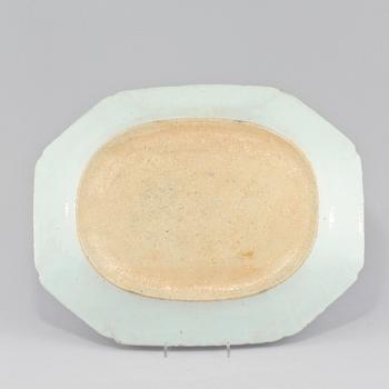 STEKFAT, porslin, Kina 1700-tal.