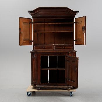 A baroque cabinet, first half of the 18th Century.