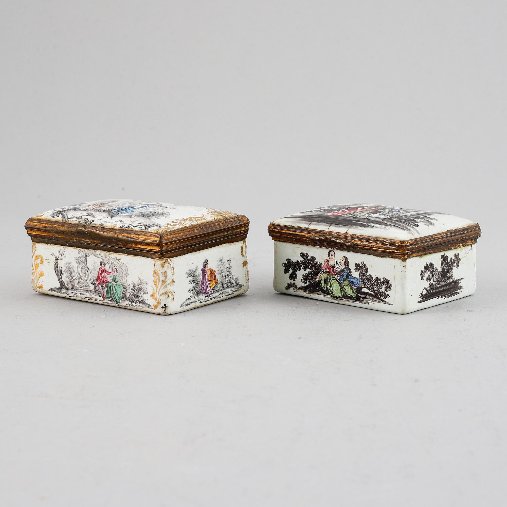 Dosor, 2 st, emalj, 1700/1800-tal.