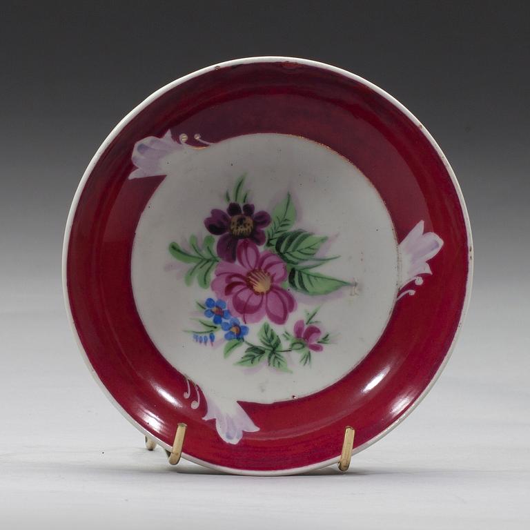 KAFFEKOPP MED FAT, porslin, Gardner, Ryssland 1880-1890.