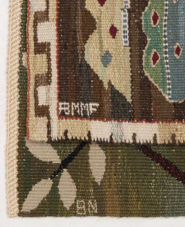 TEXTILES, 2 pieces. "Nattviol", flat weave. 42,5 x 39 cm, signed AB MMF. "Grön kvist med rött", tapestry weave 58,5 x 45,5. signed BN.