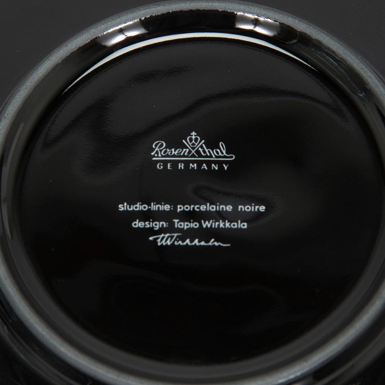 Tapio Wirkkala, A set of 15 tea cups with saucers, "Variation", Rosenthal, Studio-line, Germany 1960s.