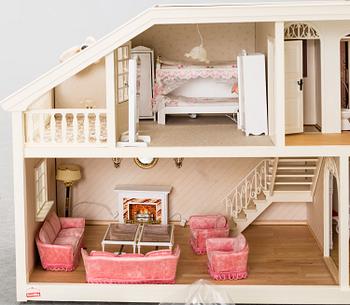 A 1980's Lundby dollhouse.