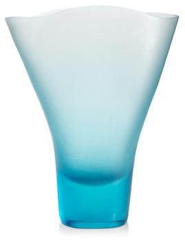 745. A turquoise Ludovico Diaz de Santillana & Tobia Scarpa 'Battuto' glass vase, Venini Murano 1990's.