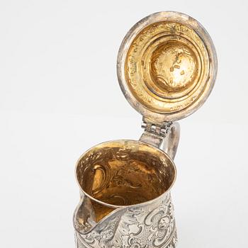 Dryckeskanna, silver, Charles Wright, London, England, 1776.