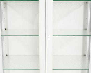 LÄKARSKÅP, 1900-talets mitt.