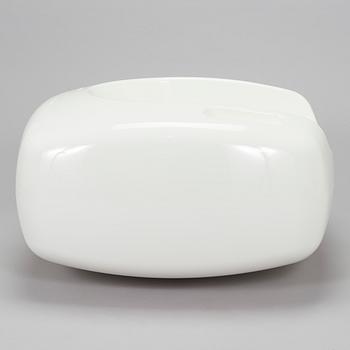 Eero Aarnio, "Soap-tuoli" Artekno, signeerattu Eero Aarnio, 2010.