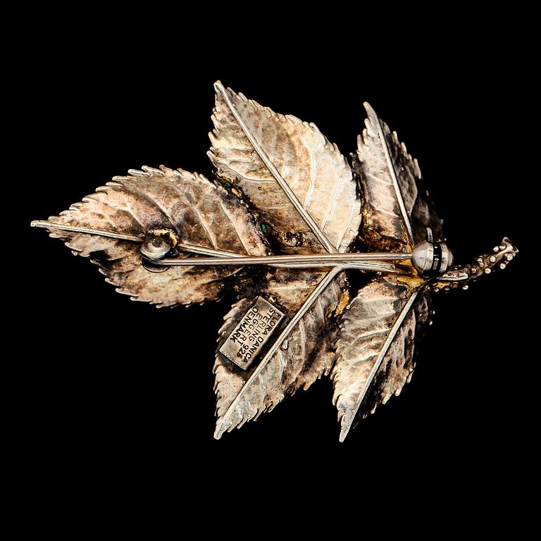 BROSCH, sterlingsilver, Flora Danica, Eggert, Danmark. Vikt ca 10 g.