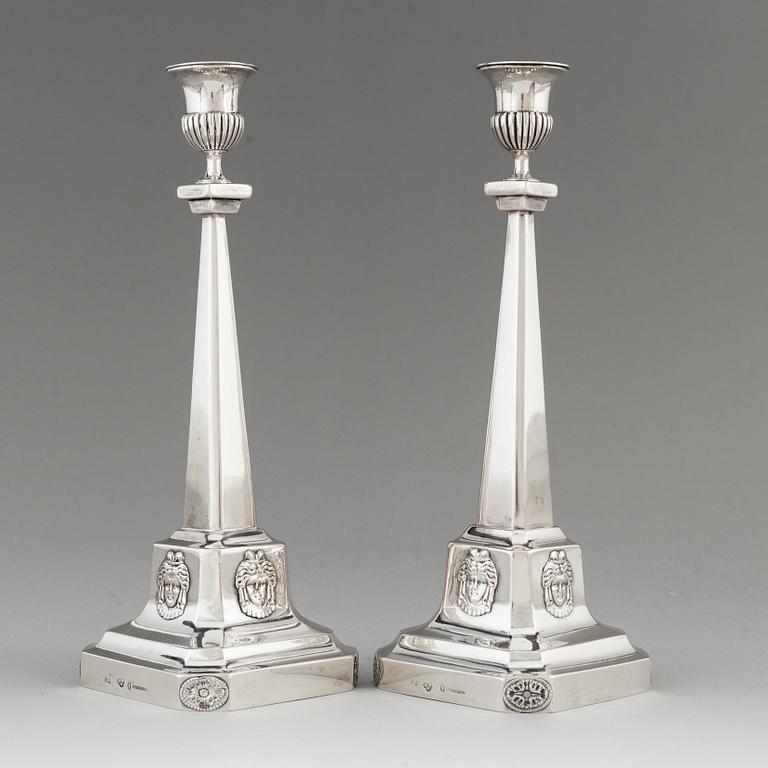 A pair of Swedish 18th century silver candlesticks, mark of Pehr Zethelius, Stockholm 1799.