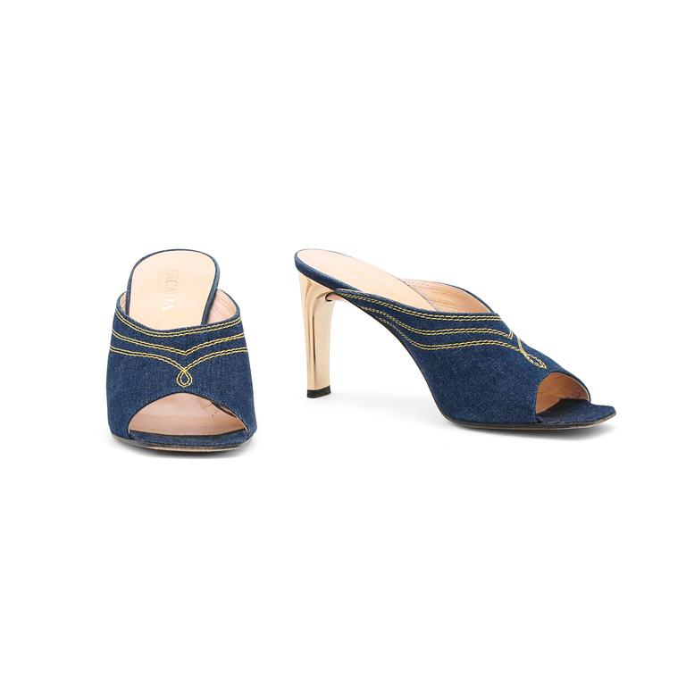 ESCADA, ett par slip-in.