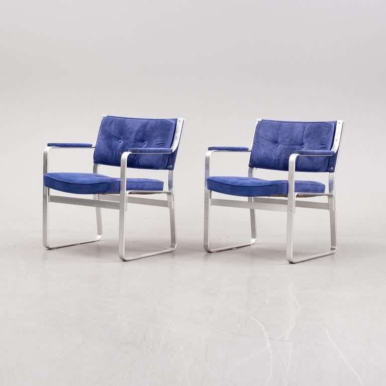 Karl Erik Ekselius, a pair of 'Mondo' armchairs, later part of the 20th century.