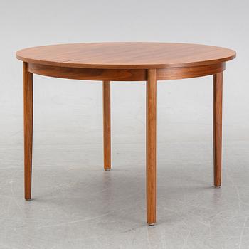 Matbord, fanerat med valnöt, 1900-talets andra hälft,