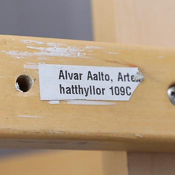 HATTHYLLA, modell 109, Alvar Aalto, Artek, formgiven 1935-36.