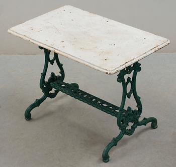 TRÄDGÅRDSBORD, gjutjärn, omkring år 1900.