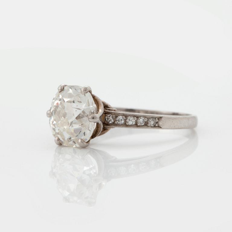 A RING set with an old-cut diamond.