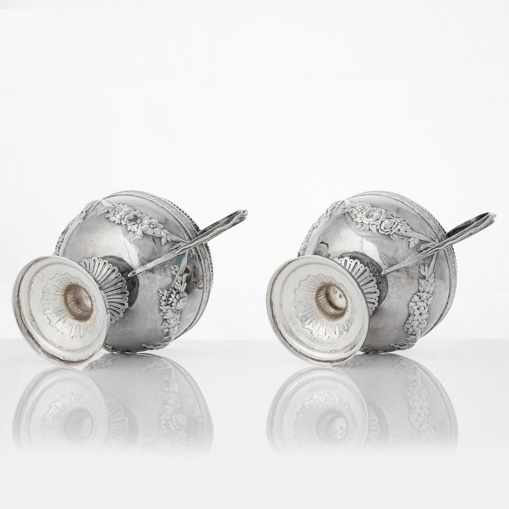 A pair of Swedish Gustavian silver sugar-bowls, mark of Johan Malmstedt, Gothenburg 1786.