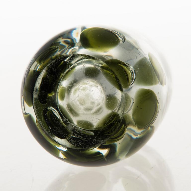 SAARA HOPEA, VAS, glas, "Panter", signerad S. Hopea, Nuutajärvi Notsjö -53.
