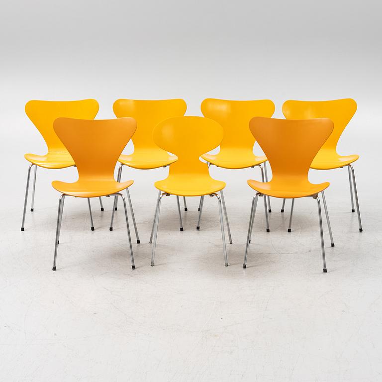 Arne Jacobsen, stolar, 7 st, Fritz Hansen, Danmark, 1964-78.