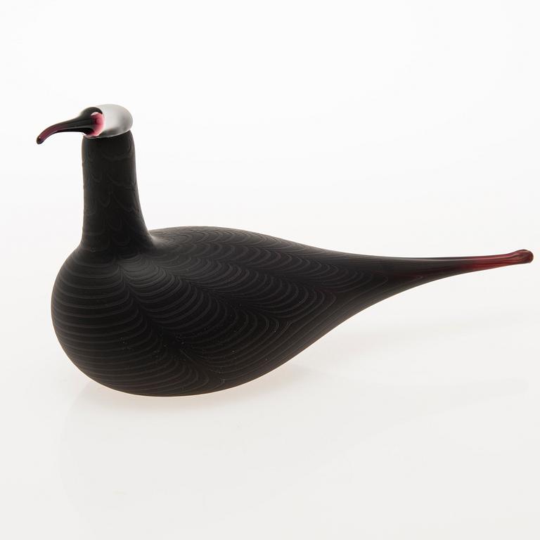 OIVA TOIKKA, A glass bird, signed Oiva Toikka Nuutajärvi. Design year 1998.