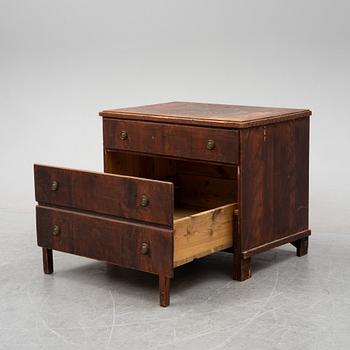 A painted Swedish chest of drawers, mid 19th century.