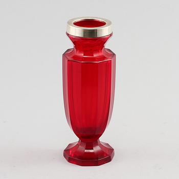 VAS, glas samt silver, Moser, Karlsbad, 1900-talets första hälft.