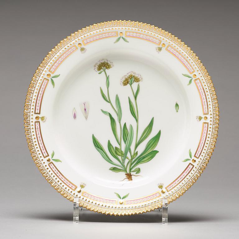 LUNCHTALLRIKAR, 12 stycken (6+6), porslin. "Flora Danica", Royal Copenhagen, Danmark, 1900-tal.