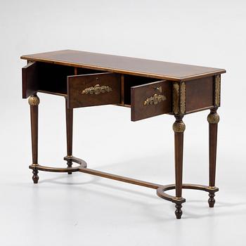 Hallbord och spegel, empirestil, 1900-tal.