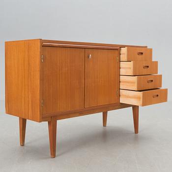 SIDEBOARD, 1900-talets mitt.