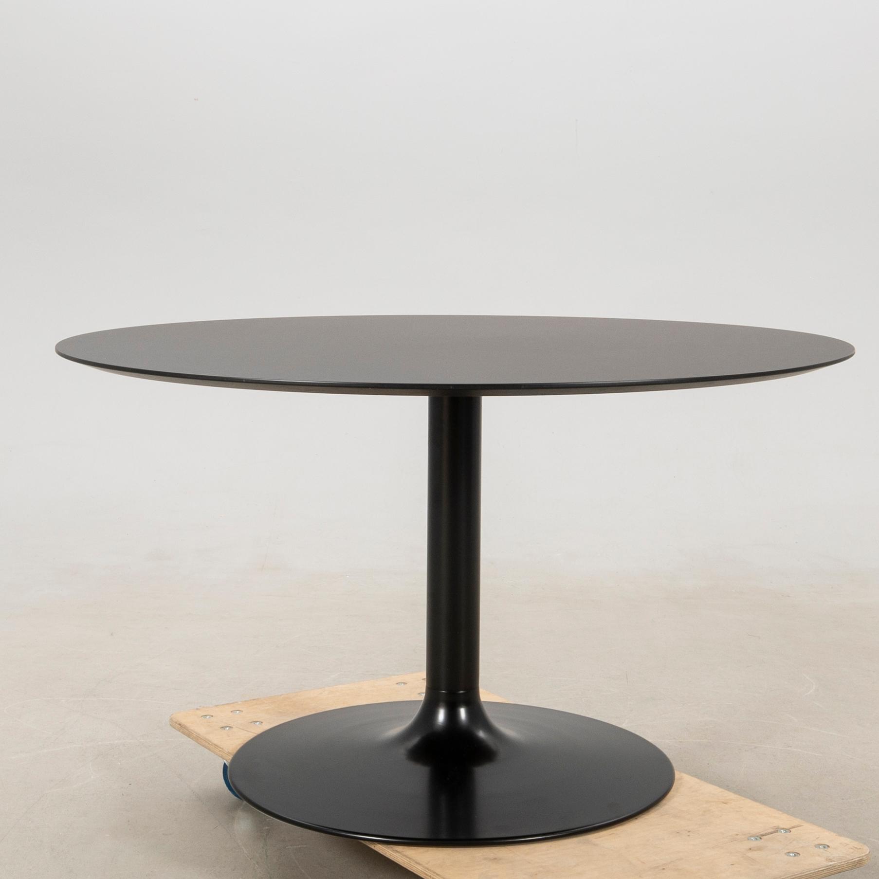 Börje Johanson table Discus 2000s.