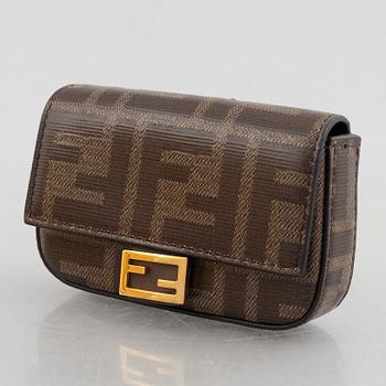 Fendi, nyckelring/väska "Nano Baguette".