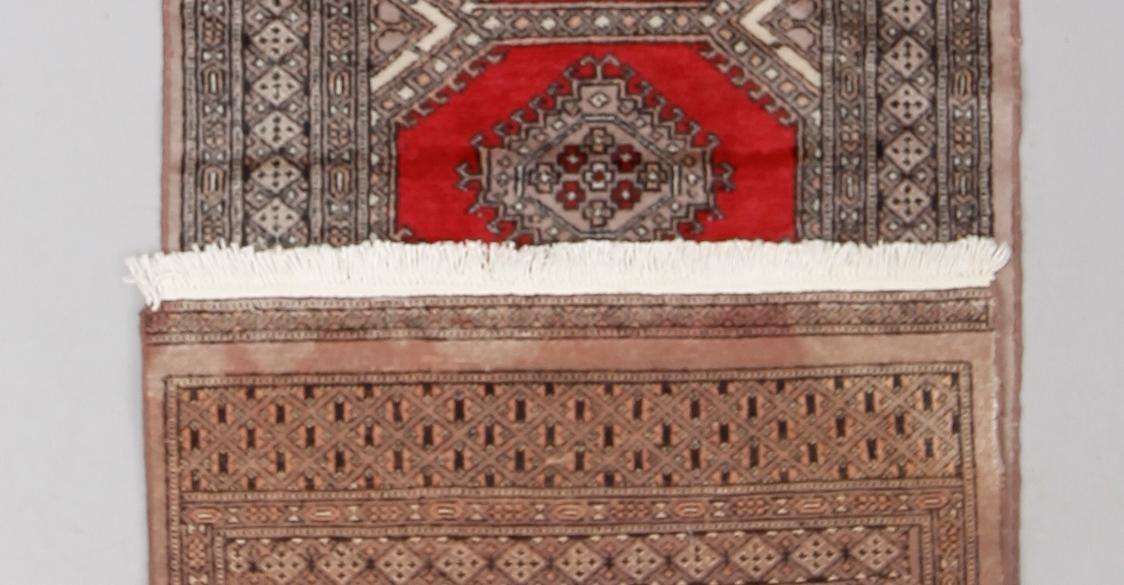 MATTA, Pakistan, galleri, ca 295 x 78 cm.