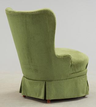 FÅTÖLJ, en så kallad "Emmafåtölj". Omkring 1900-talets mitt.