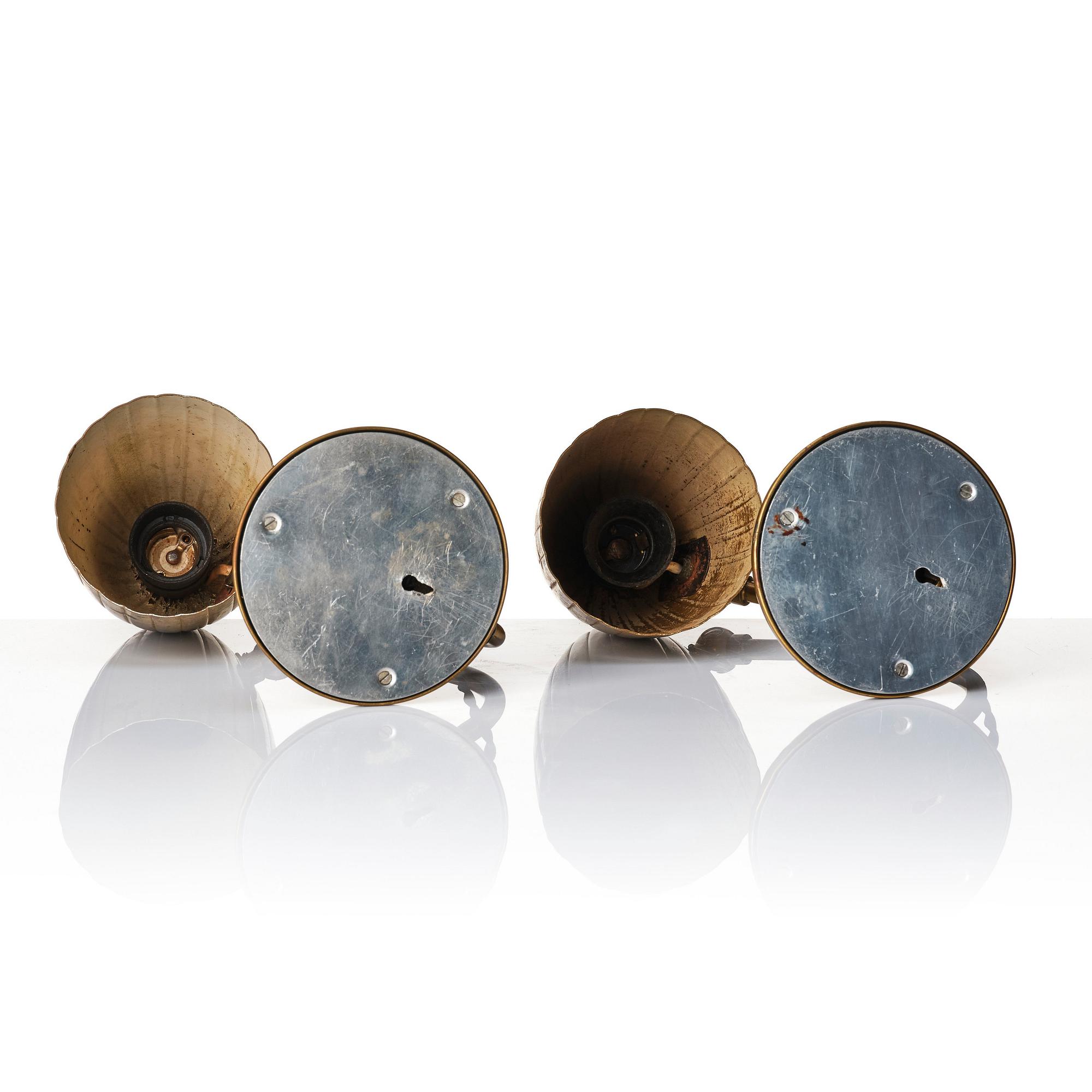 Harald Notini, a pair of table lamps, model '15470', Arvid Böhlmarks Lampfabrik, Sweden, 1940s.