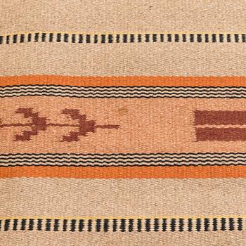 A 1930s Finnish flat weave carpet. Circa 300x190 cm.