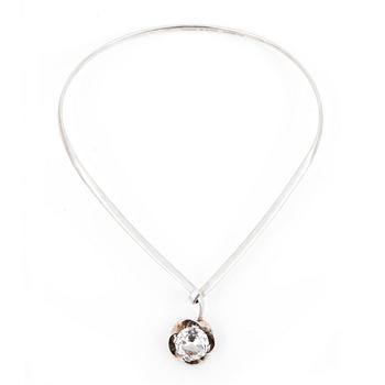 HALSRING, sterlingsilver samt bergskristall, Alton, 1974. Tot vikt ca 40,8 gram.