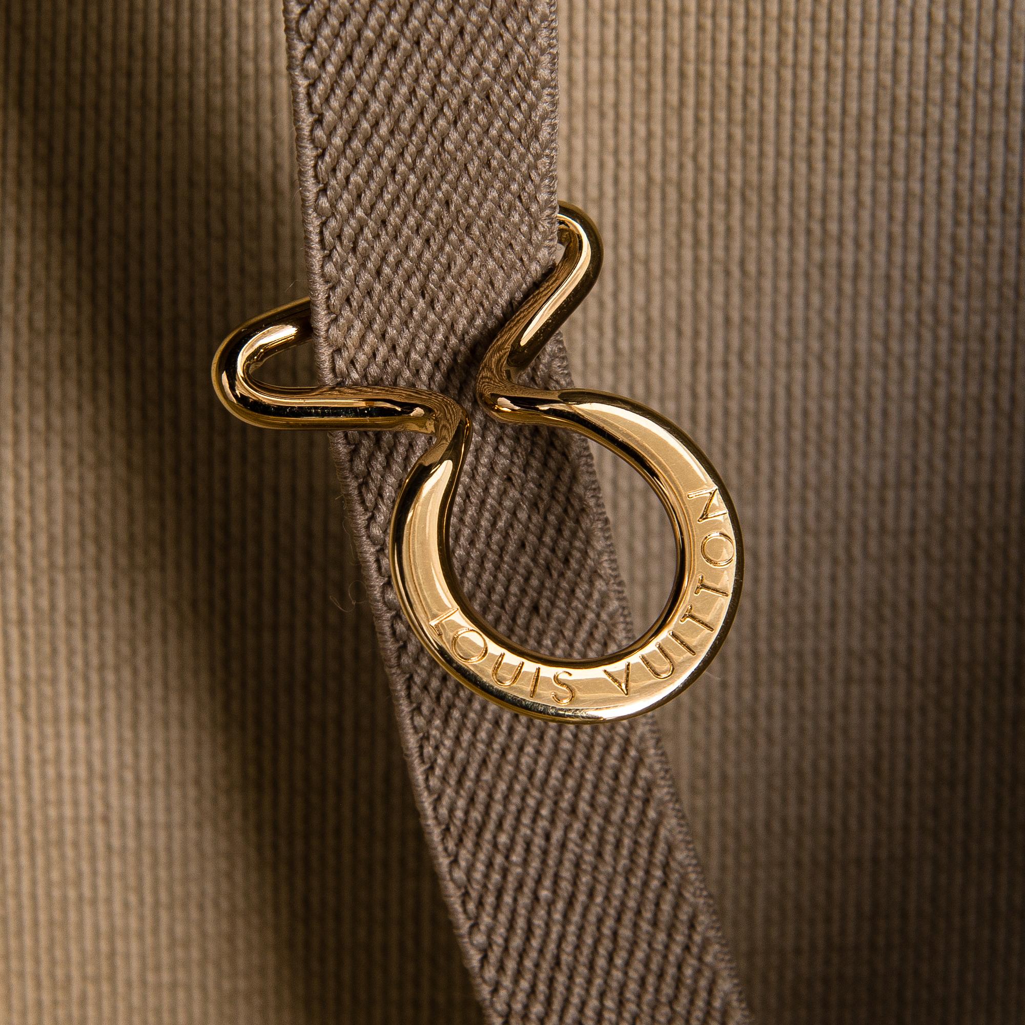 Louis Vuitton, a monogram 'Sirius 50' Bag.
