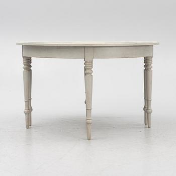 Dining table, 19th century.