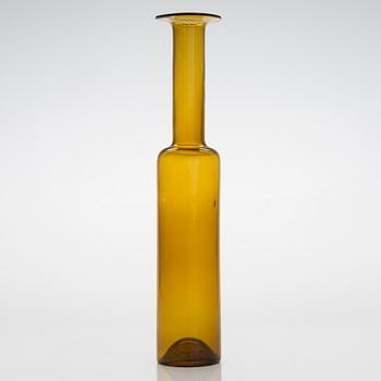 Nanny Still, a glass bottle signed Riihimäen Lasi O.Y Nanny Still.