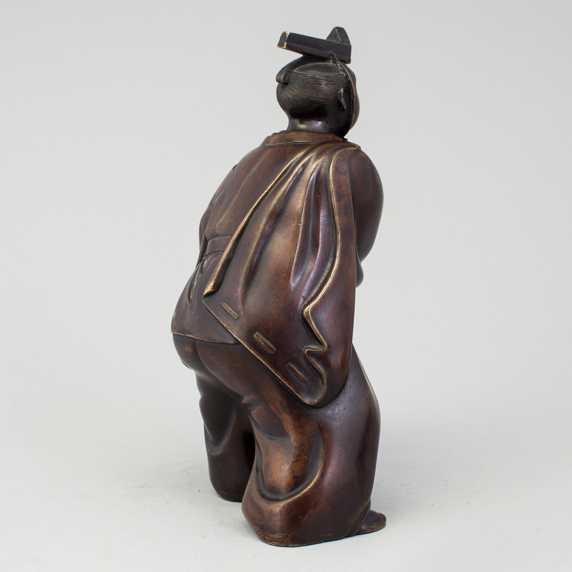 Two Japanese bronze sculptures of dancers, Meiji period (1868-1912). Signed to base.