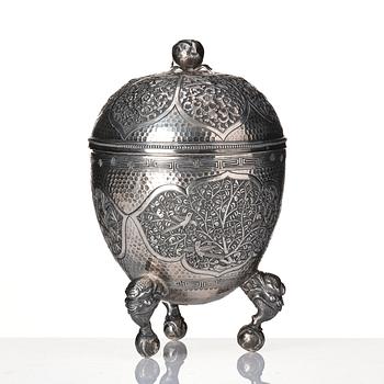 A 'Chinese Export' silver tripod bowl with cover,  T Tian XIing  涂天興 jyutping Tou Tin Hing. Jiujianghua Tou Tin Hing.