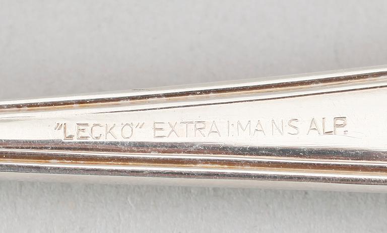 FISKBESTICK, 24 delar, nysilver, "Läckö", 1900-talets andra hälft.