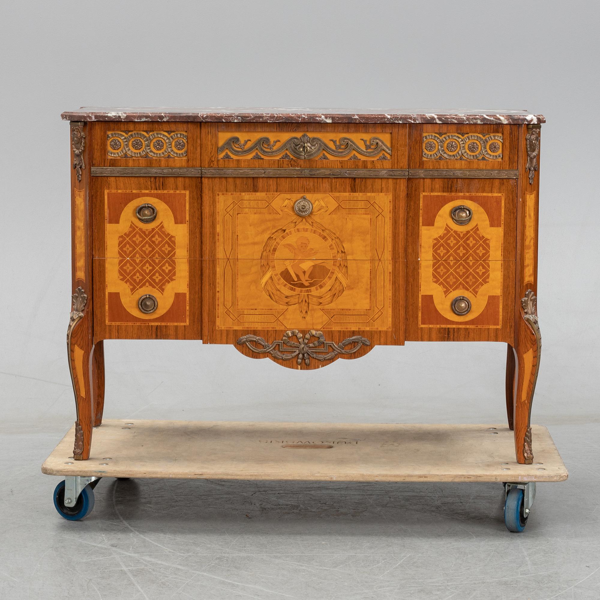 A mid 20th Century Gustavian style chest of drawers.