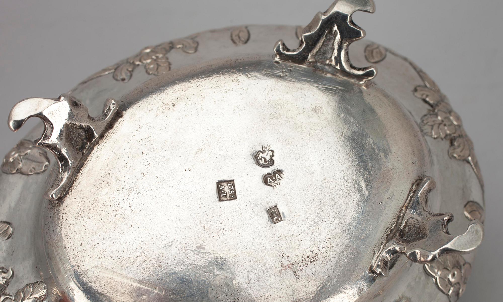 SOCKERSKRIN, silver, Stephan Sawljew, Moskva 1787, Ryssland. Tot. vikt ca 306 gr.