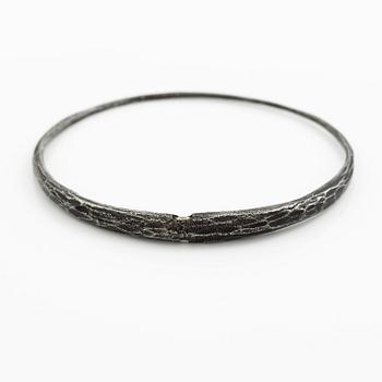 PA Lundahl-Terrs, a necklace and a bracelet, iron and round brilliant-cut diamonds.