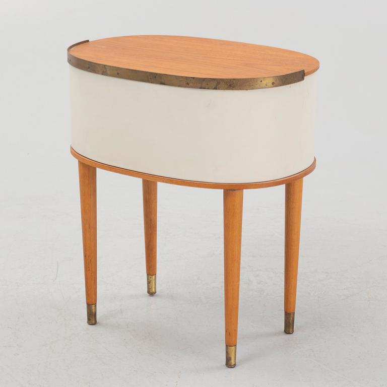 A mid century bedside table, Halvdan Petterssons Möbelfabrik, Tibro, Sweden.