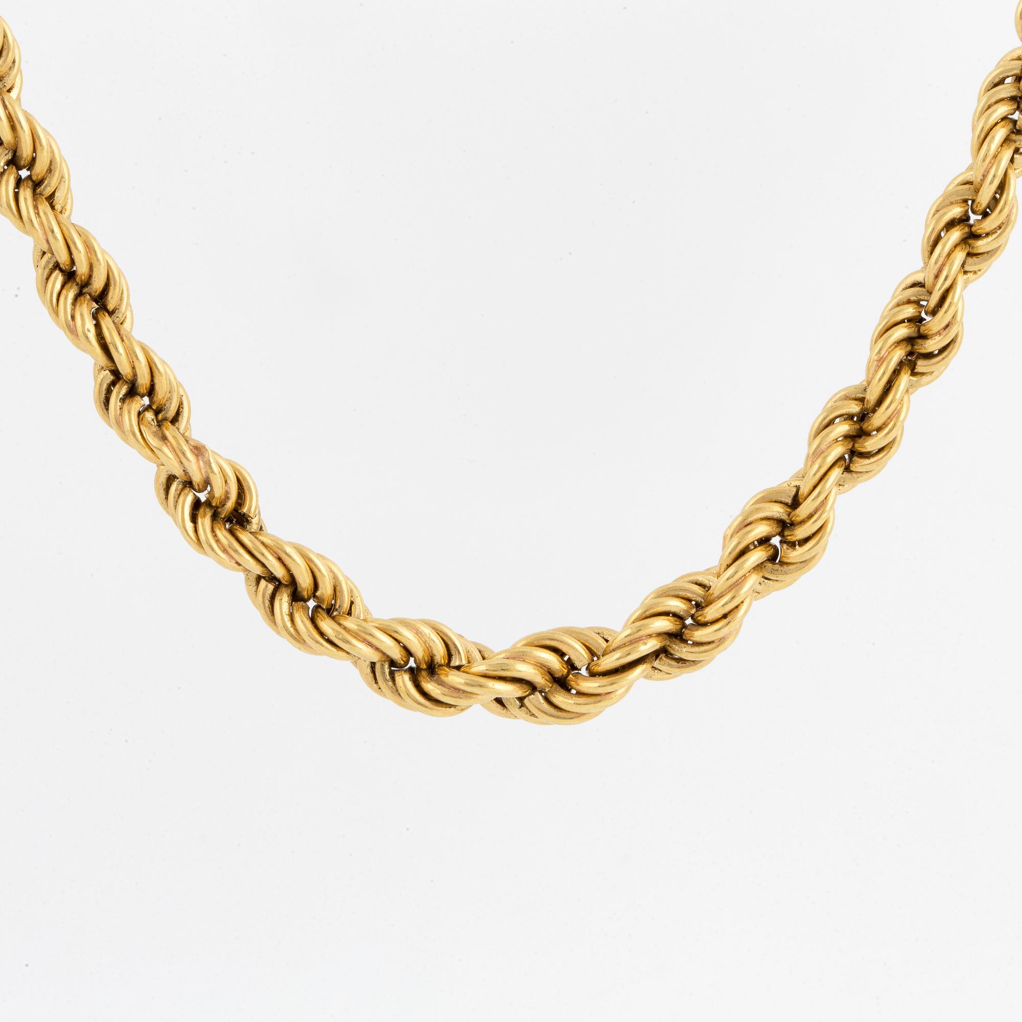 An 18K gold necklace.