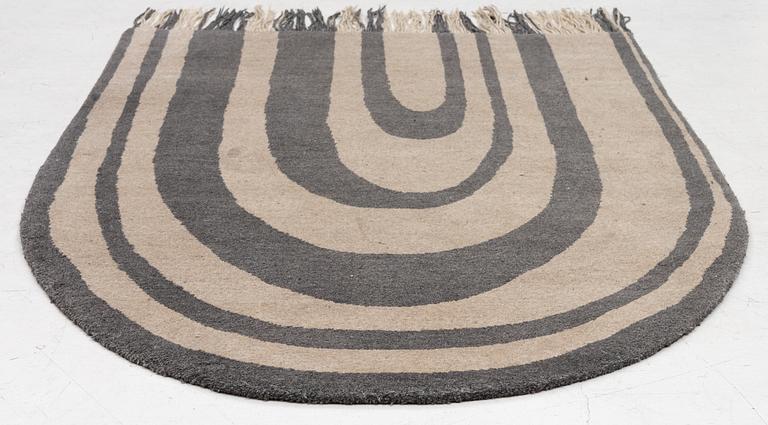 Matta, no.6, Cappelen Dimyr, ca 180 x 120 cm.